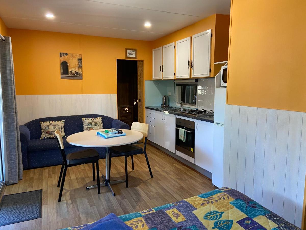 Beachcomber Caravan Park Mallacoota Exterior foto